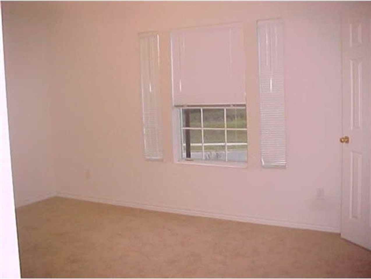 2303 Berger Dr - Photo 6 of 7