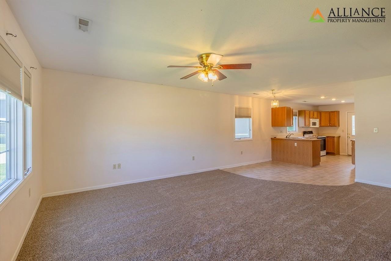 216 Kopp Dr - Photo 3 of 26