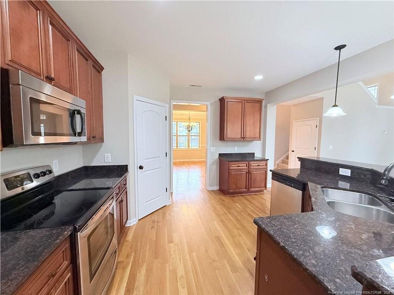 171 Cedar Ln - Photo 5 of 18