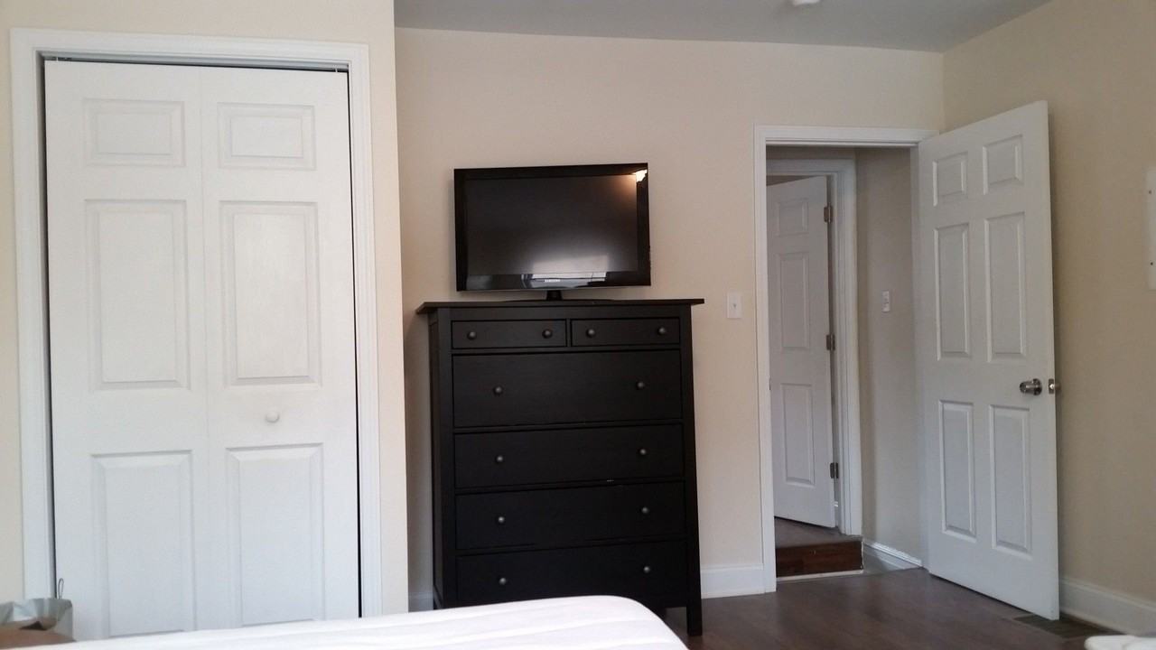 1213 Ocala St - Photo 3 of 23