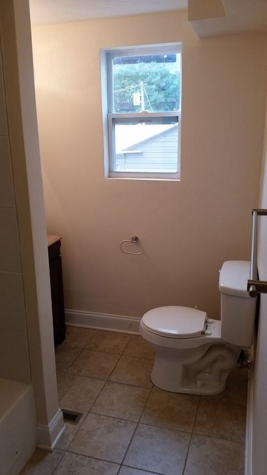 1213 Ocala St - Photo 5 of 23