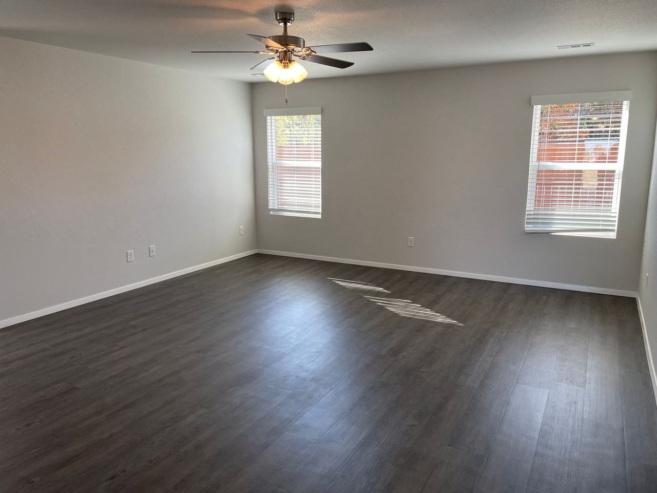 721 Belhaven Rd - Photo 5 of 14