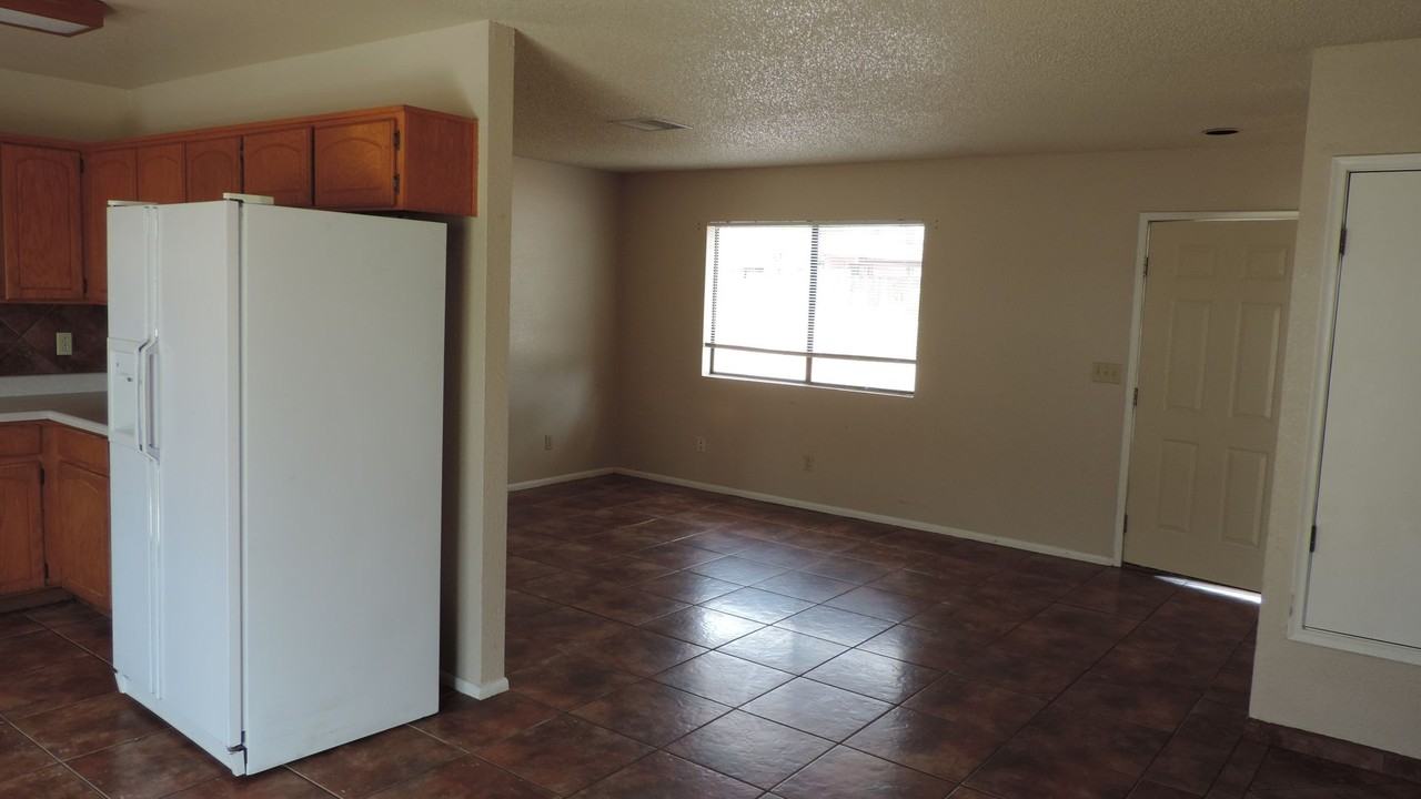 1743 Corte Encantada - Photo 3 of 13