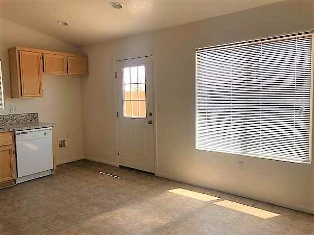 8636 Great Circle Dr - Photo 6 of 16