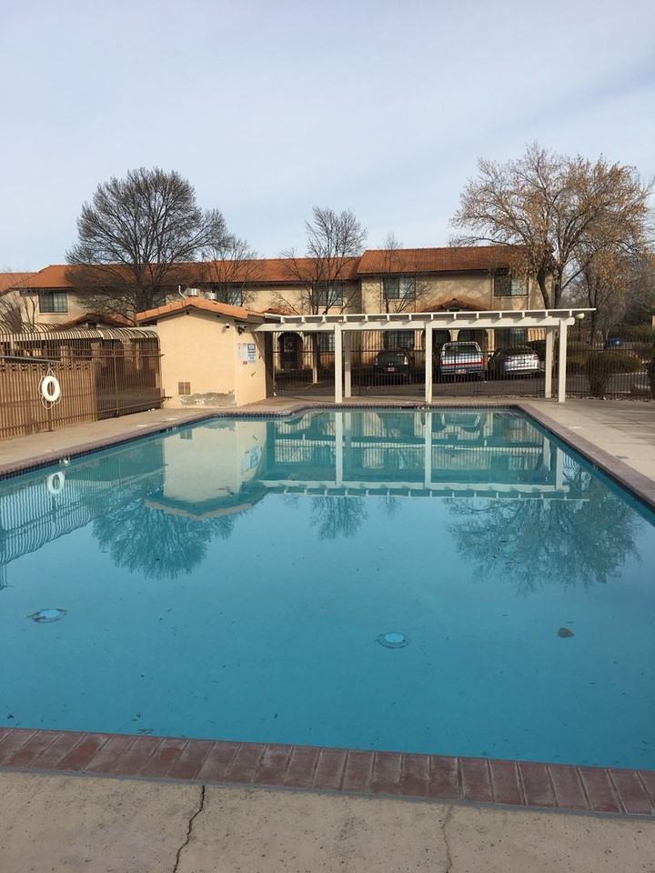 1015 N 1725 W - Photo 3 of 26