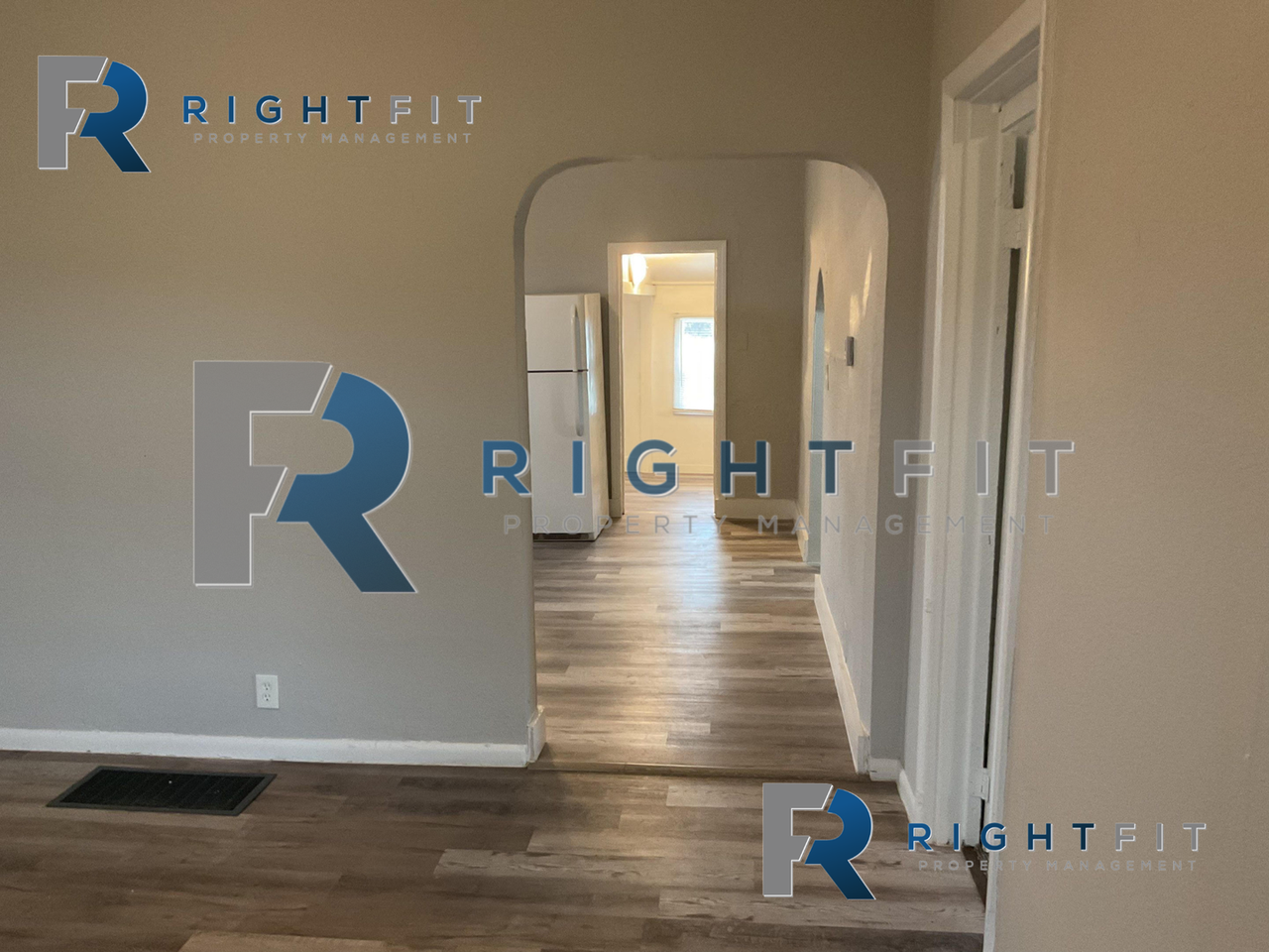 809 Maple St - Photo 2 of 9