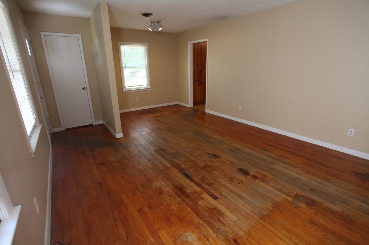 403 N Dean Rd - Photo 3 of 10