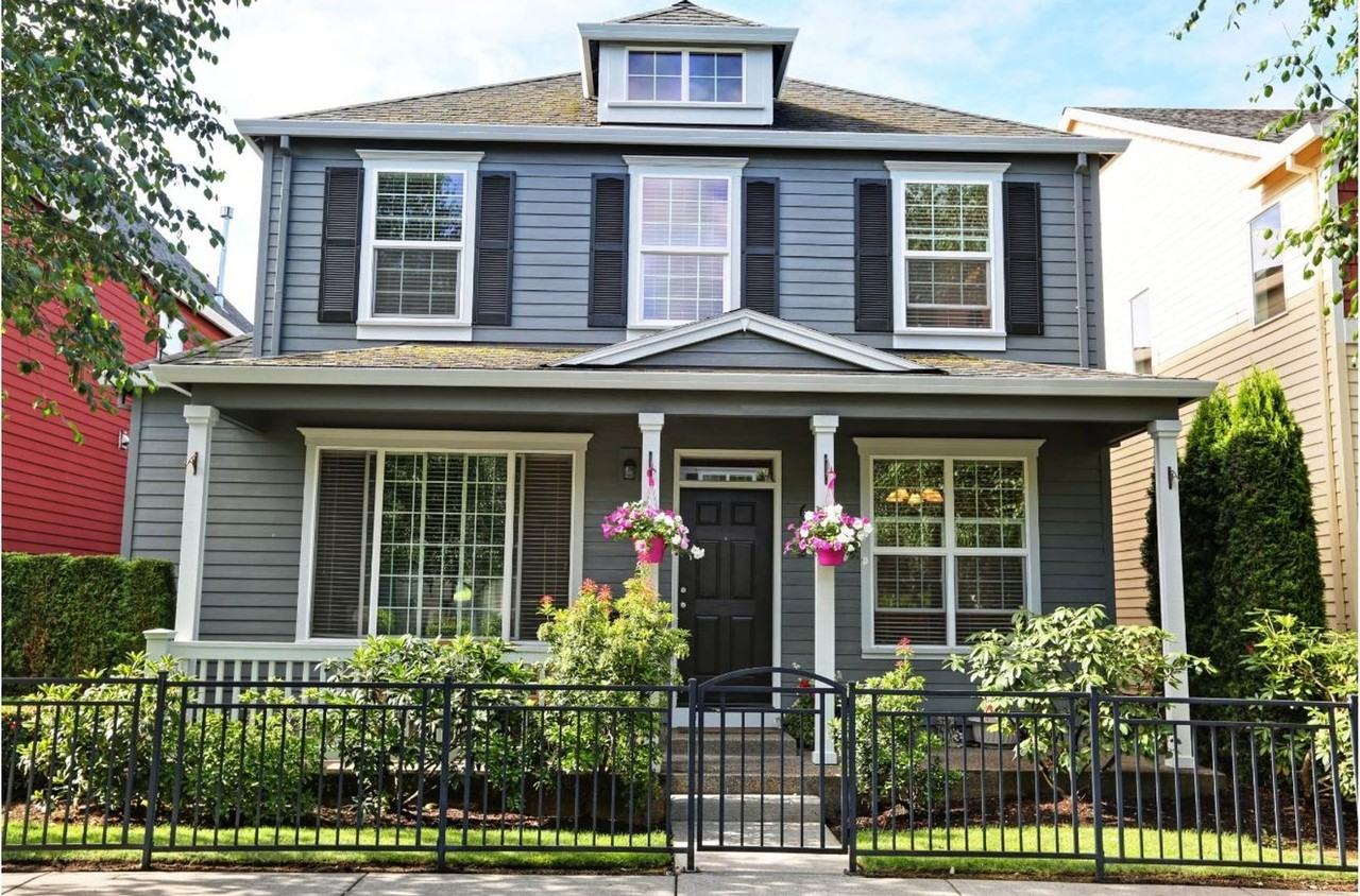 6262 Ne Chestnut St - Photo 3 of 4