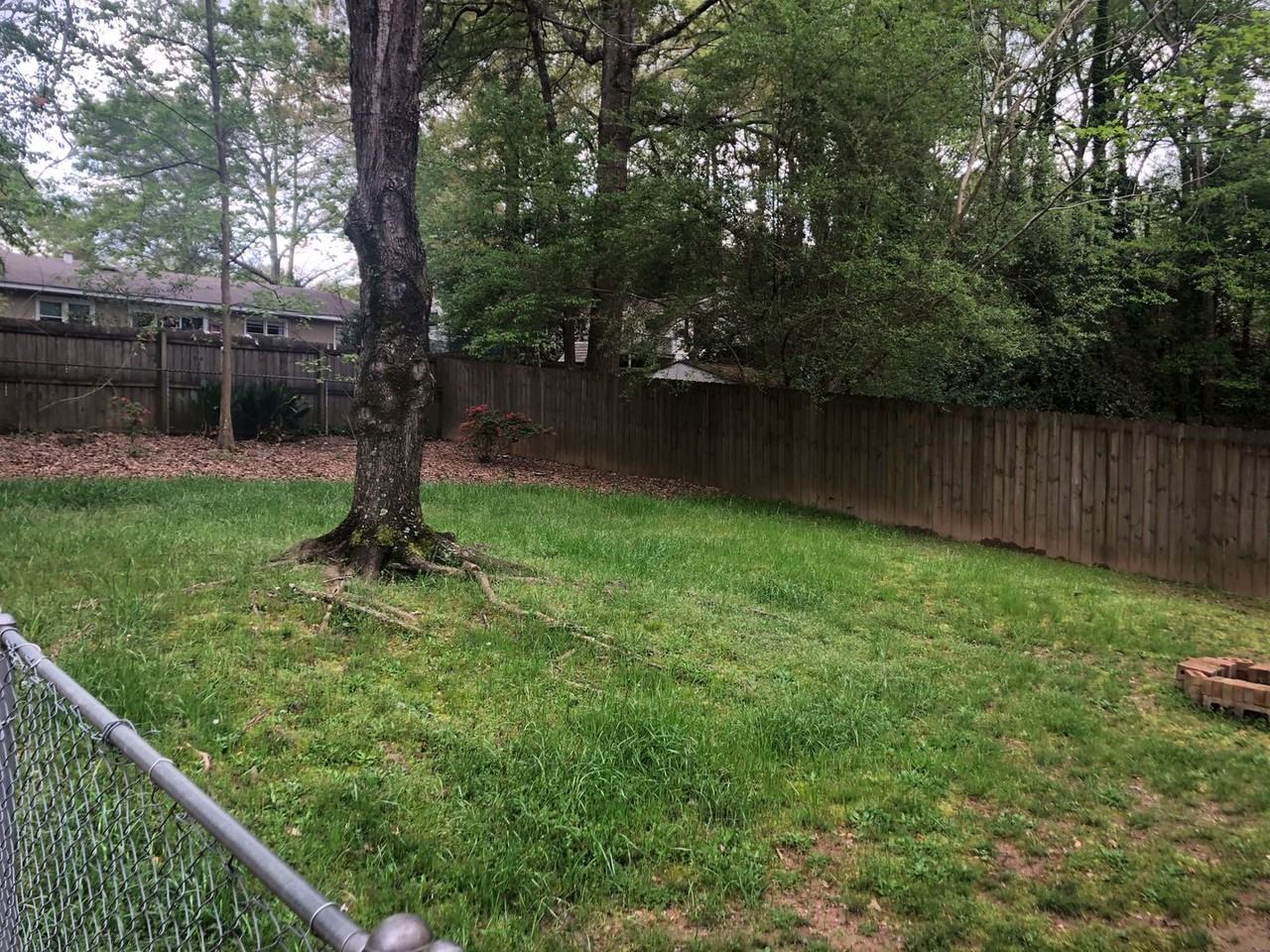 528 Godfrey Ln - Photo 4 of 6