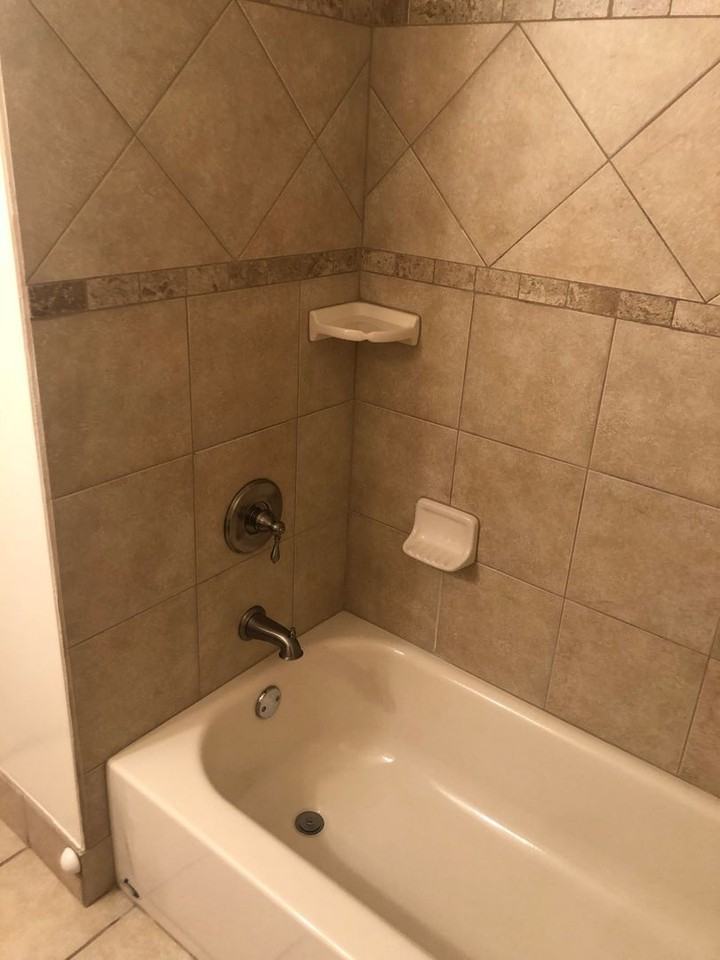 528 Godfrey Ln - Photo 5 of 6