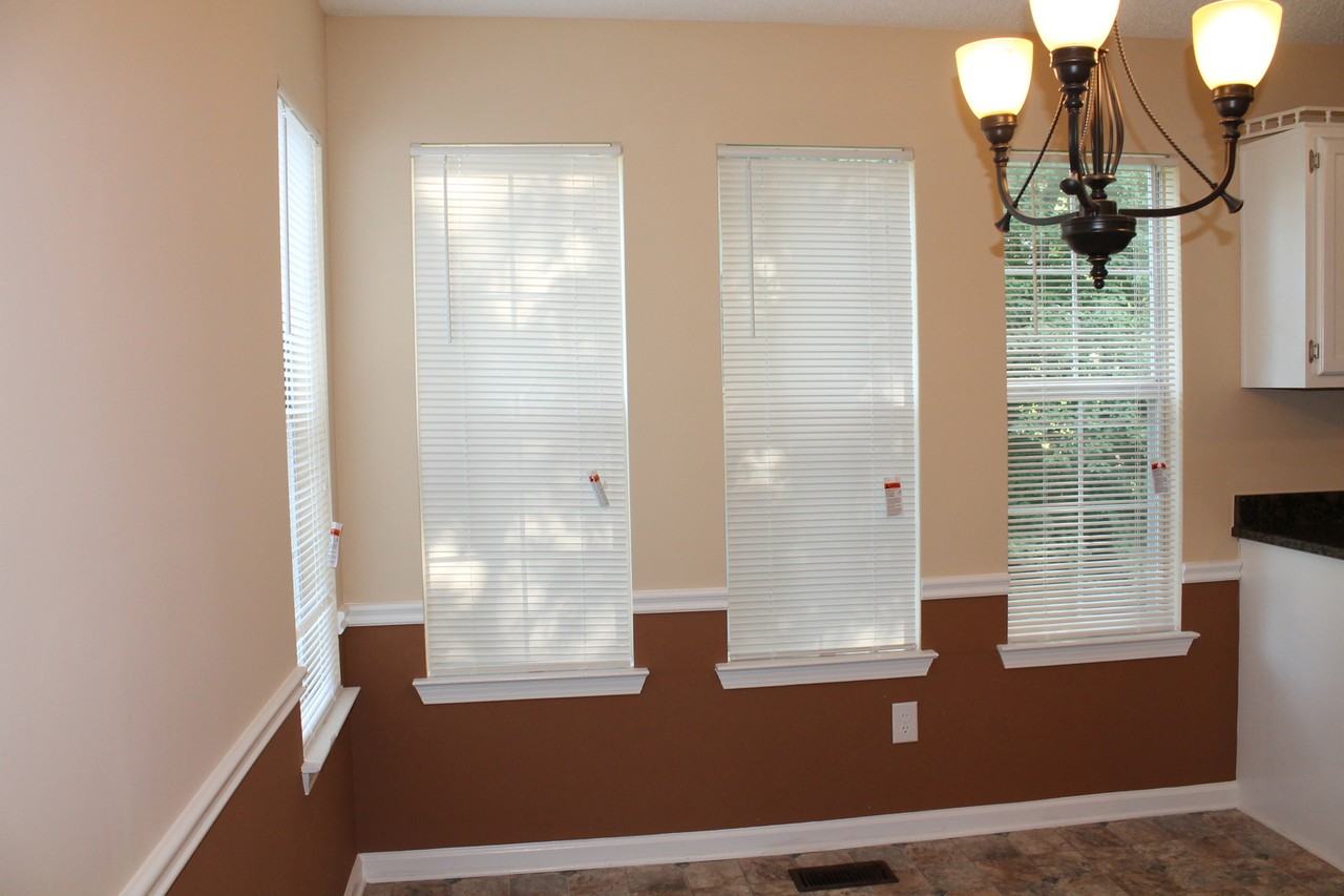 3651 Phyllis Ct - Photo 4 of 10