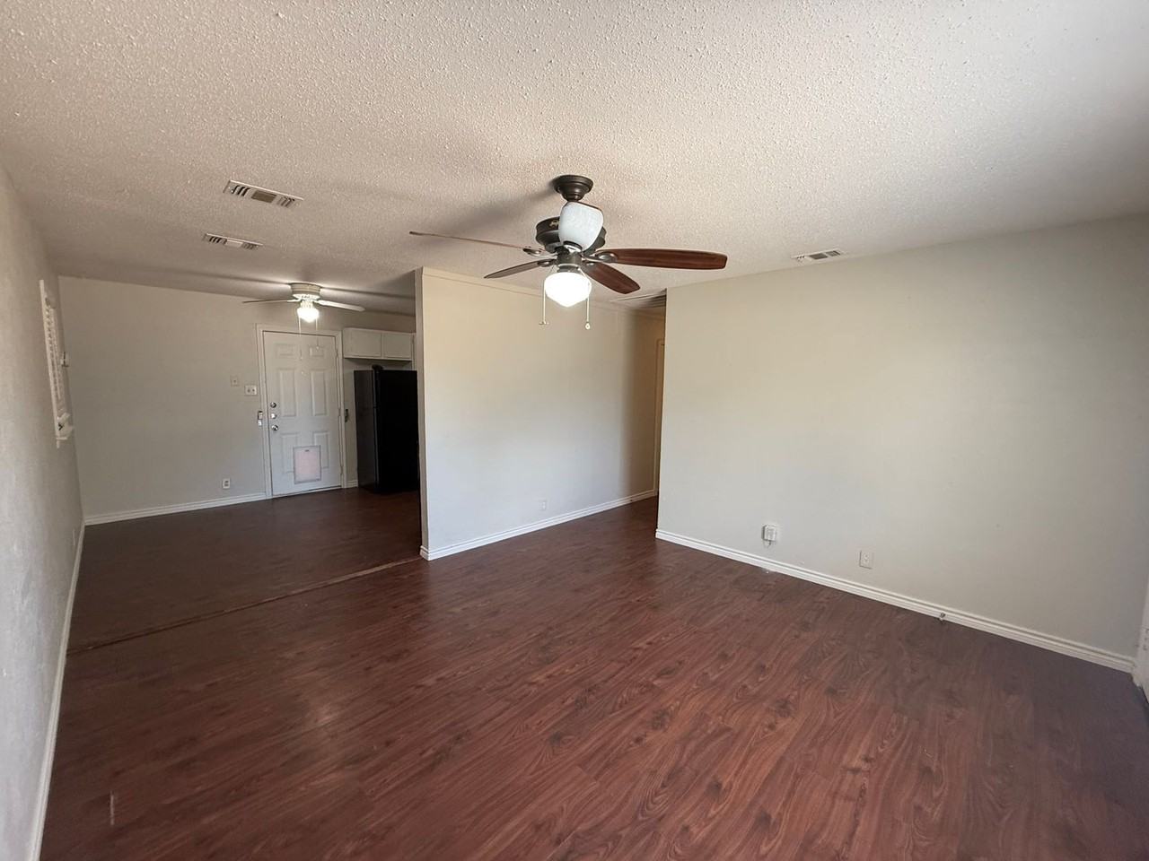 3106 37th St - Photo 3 of 10