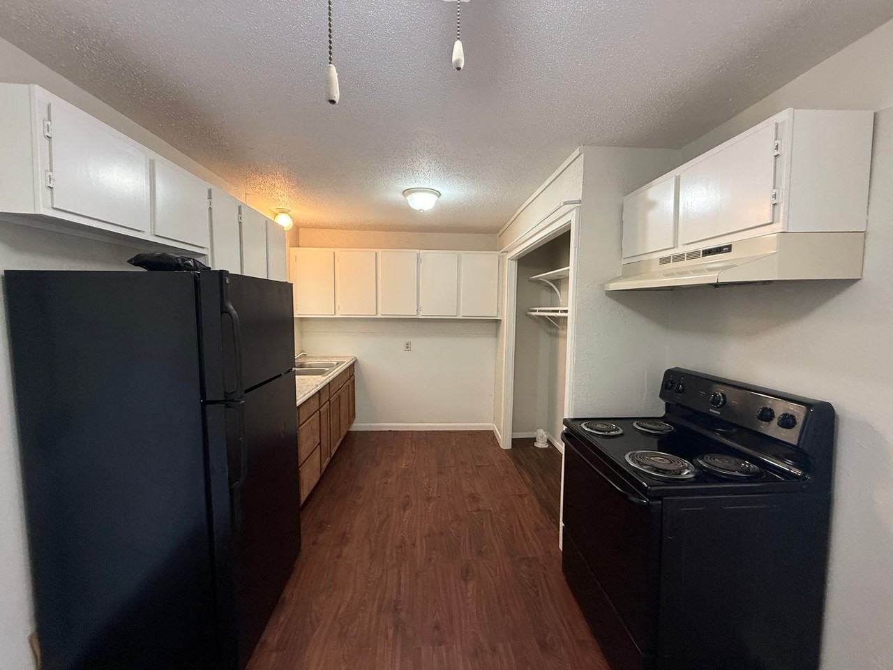 3106 37th St - Photo 6 of 10