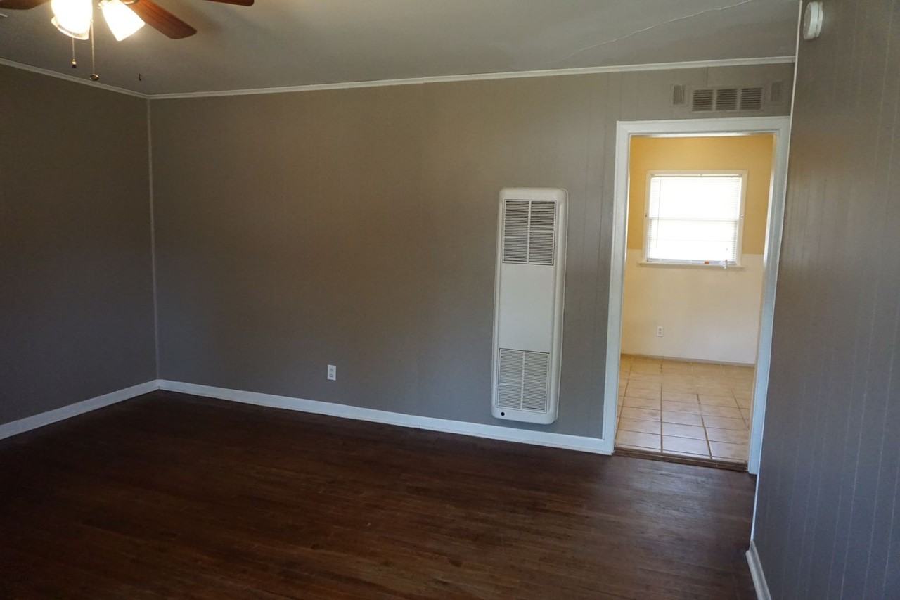 3114 37th St - Photo 2 of 13