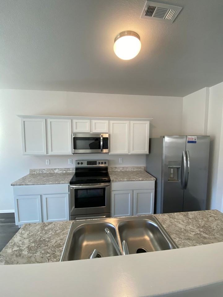 3250 Red Tail Way - Photo 6 of 25