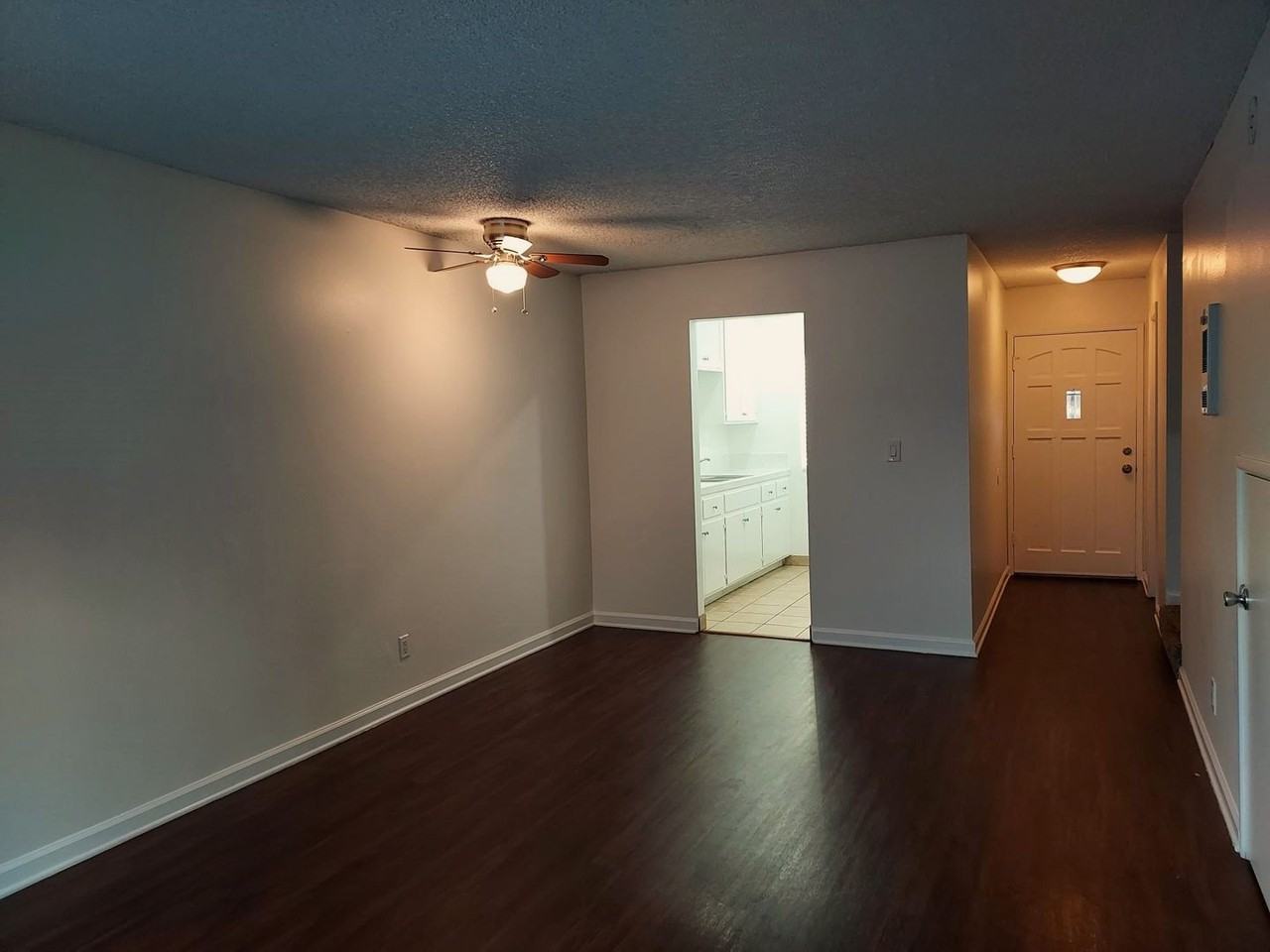 210 Quintard St - Photo 3 of 21