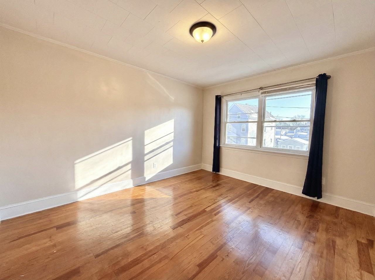 45 Slater St #1 - Photo 5 of 16