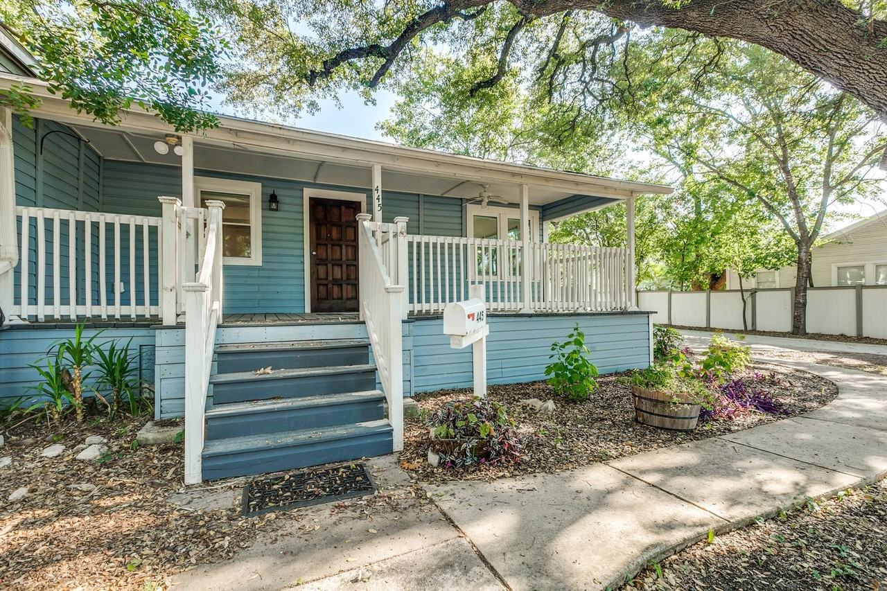 445 E Mistletoe Ave - Photo 3 of 25