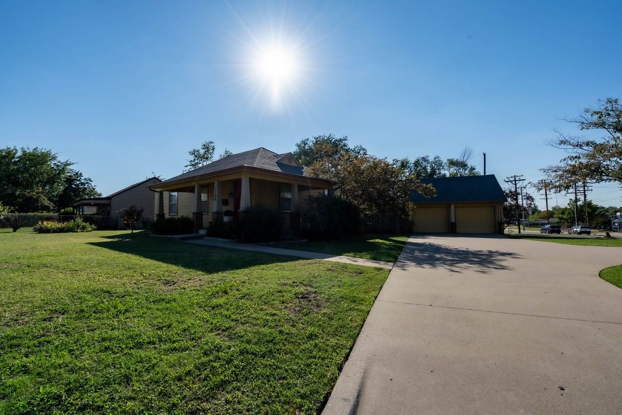 2106 S Oswego Pl - Photo 2 of 19
