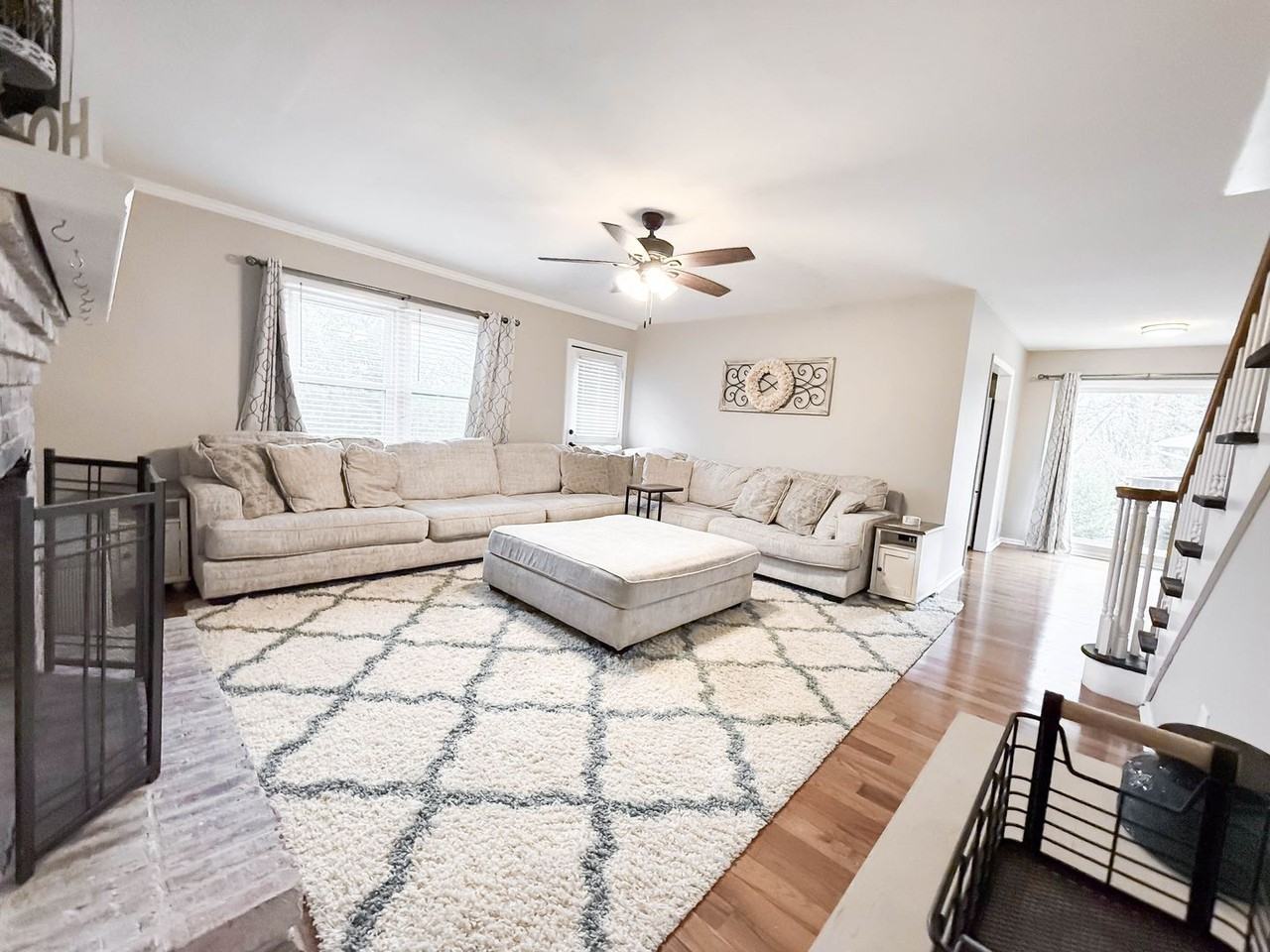 3 Stonehaven Ct - Photo 6 of 50