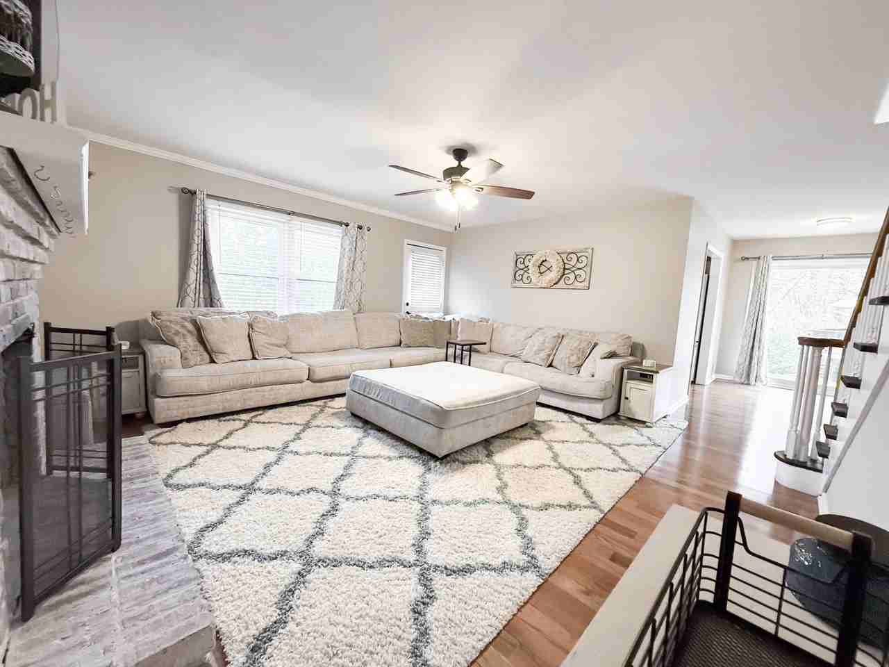 3 Stonehaven Ct - Photo 7 of 50