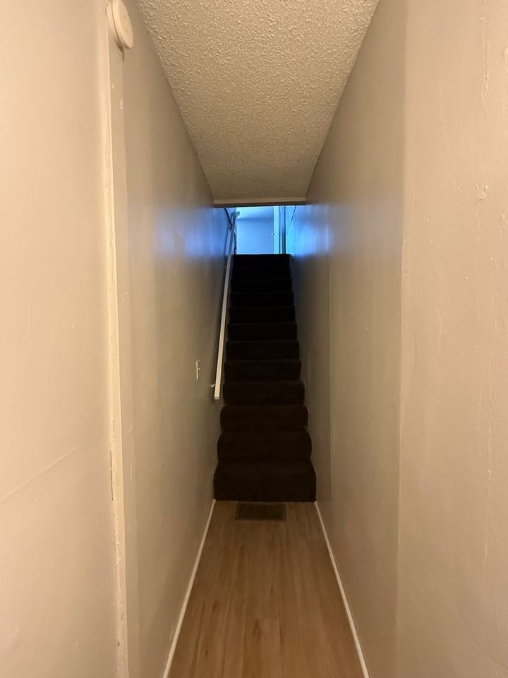 658 Cooper St - Photo 3 of 13