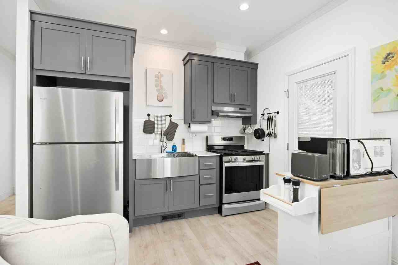 1657 Valley High Ave - Photo 4 of 11