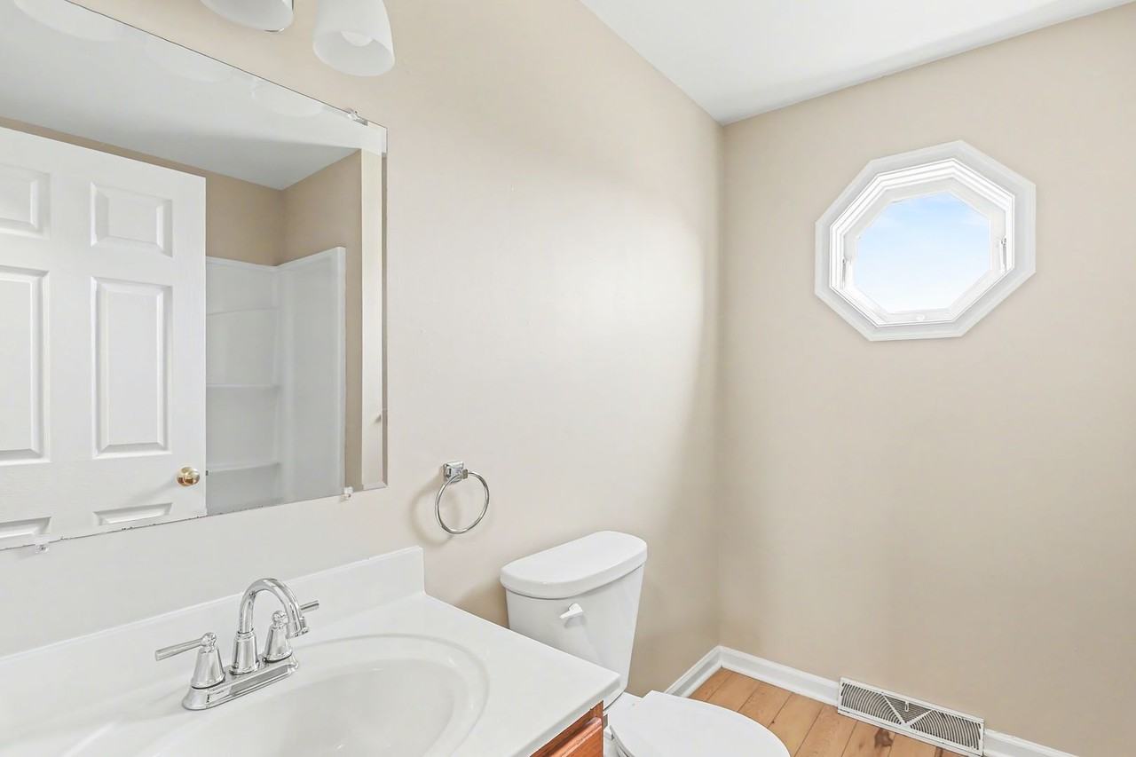 2949 Milky Way - Photo 5 of 10