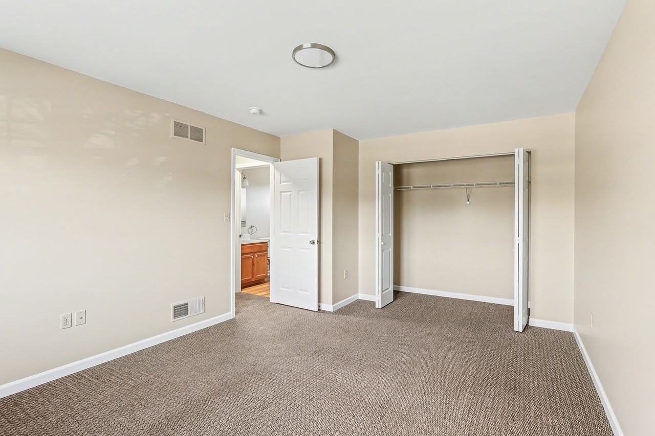 2949 Milky Way - Photo 7 of 10