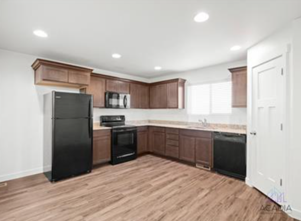 HVH-Paytons Quarry-14429 S Miners View Court Herriman, UT 84096 - Photo 3 of 24