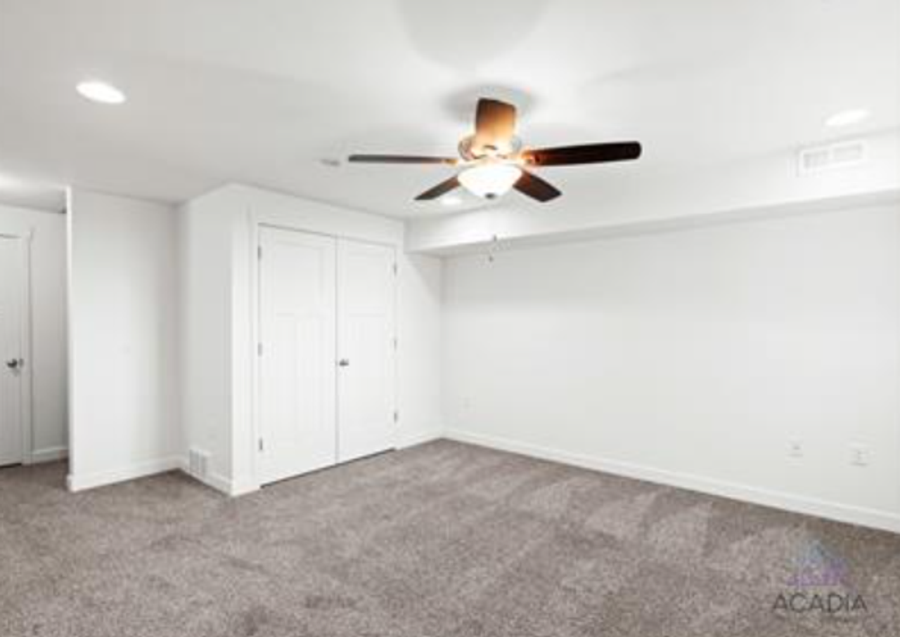 HVH-Paytons Quarry-14429 S Miners View Court Herriman, UT 84096 - Photo 7 of 24