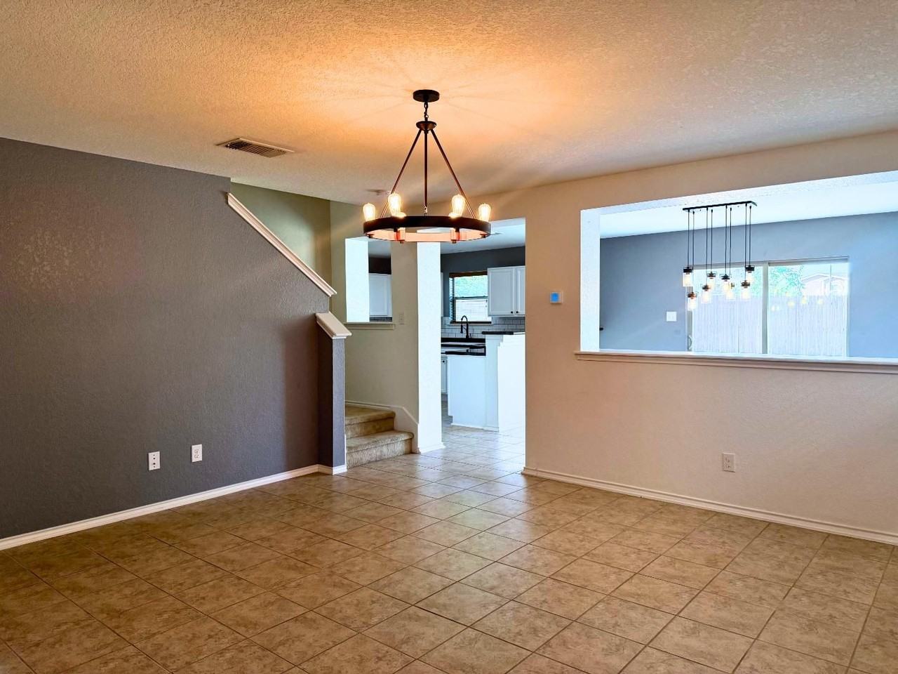 5127 Mustang Cv - Photo 4 of 15