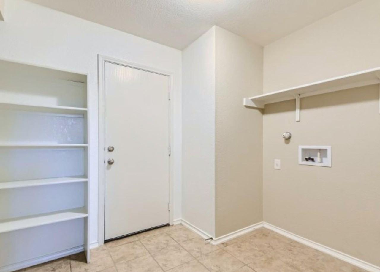 5127 Mustang Cv - Photo 7 of 15