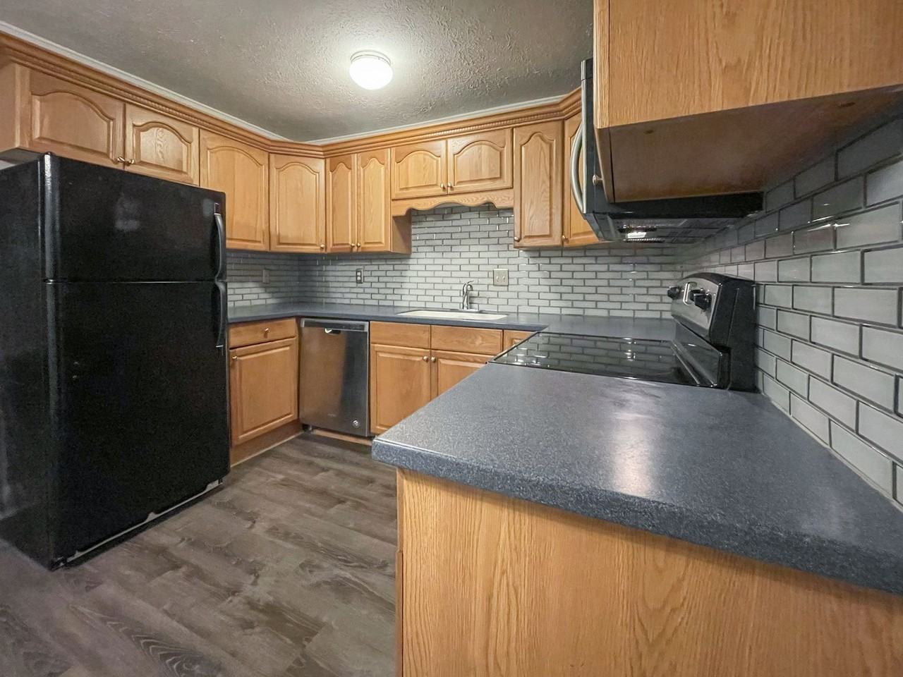 1822 N Rock Springs Rd Ne #11 - Photo 5 of 18