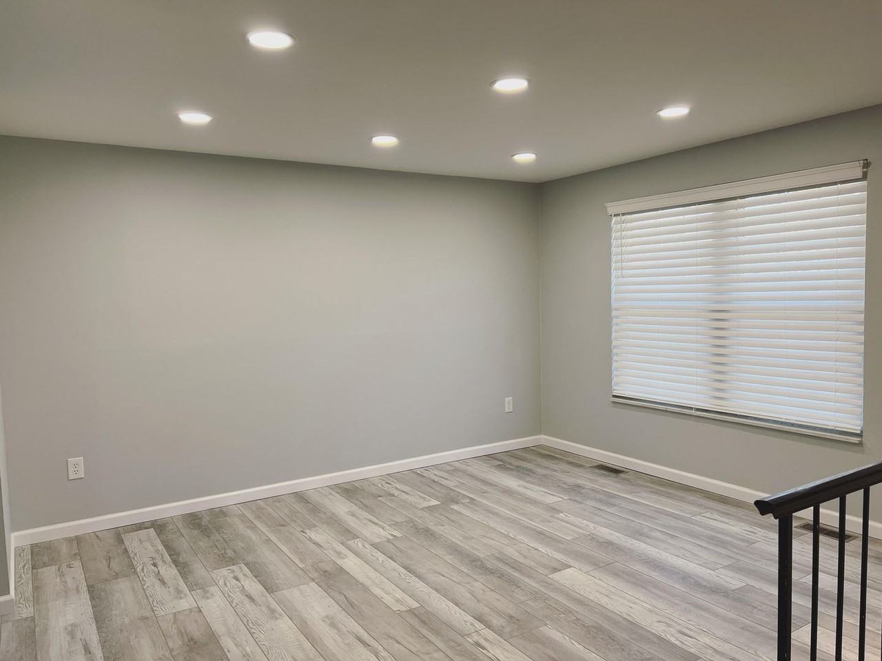 11464 Riga Ct - Photo 4 of 23