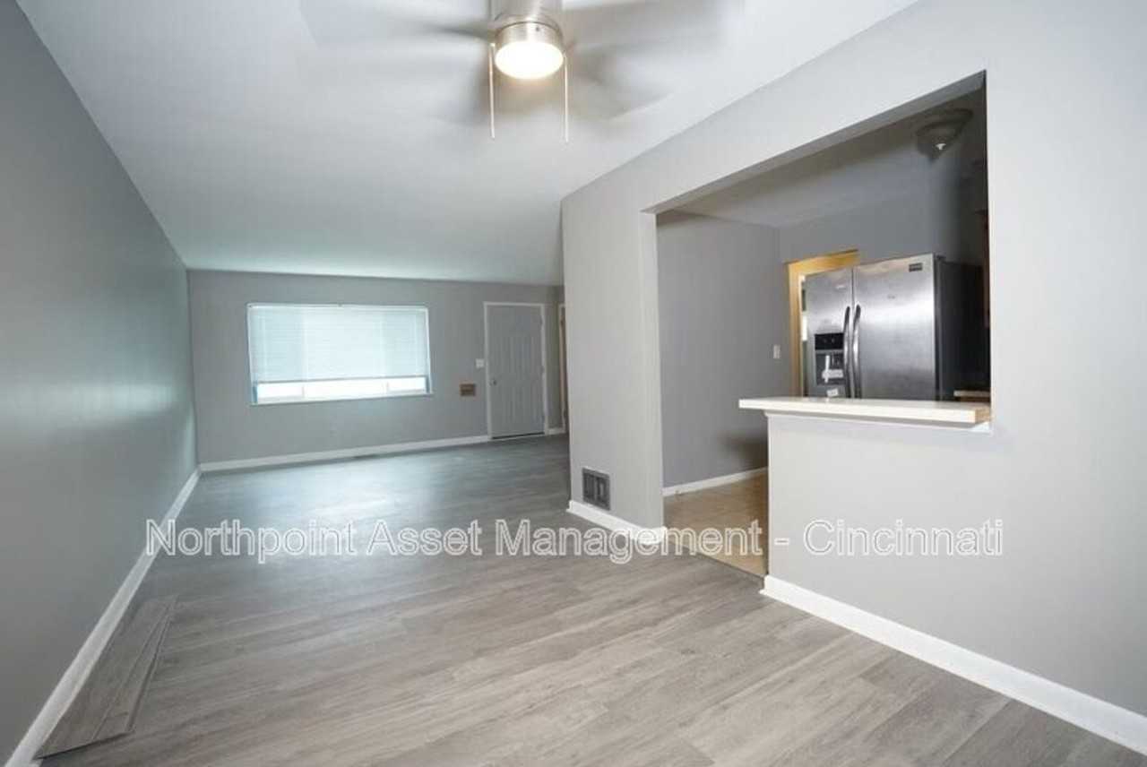 3021 Costello Ave - Photo 2 of 11