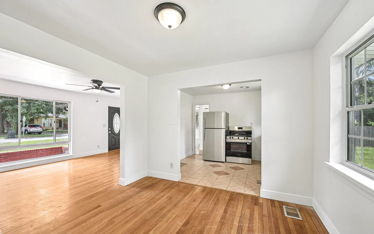 6013 Woodside Dr - Photo 5 of 14