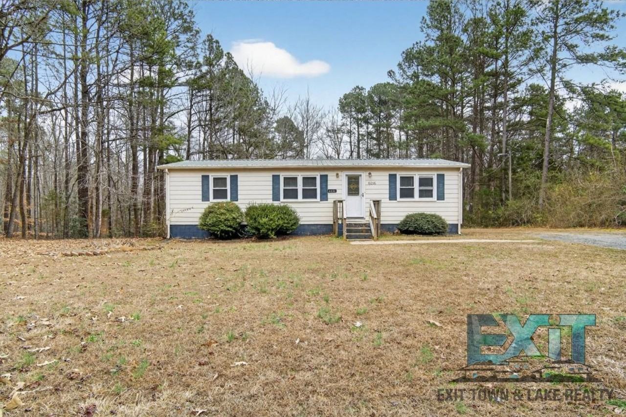 6036 Marengo Rd - Photo 2 of 20