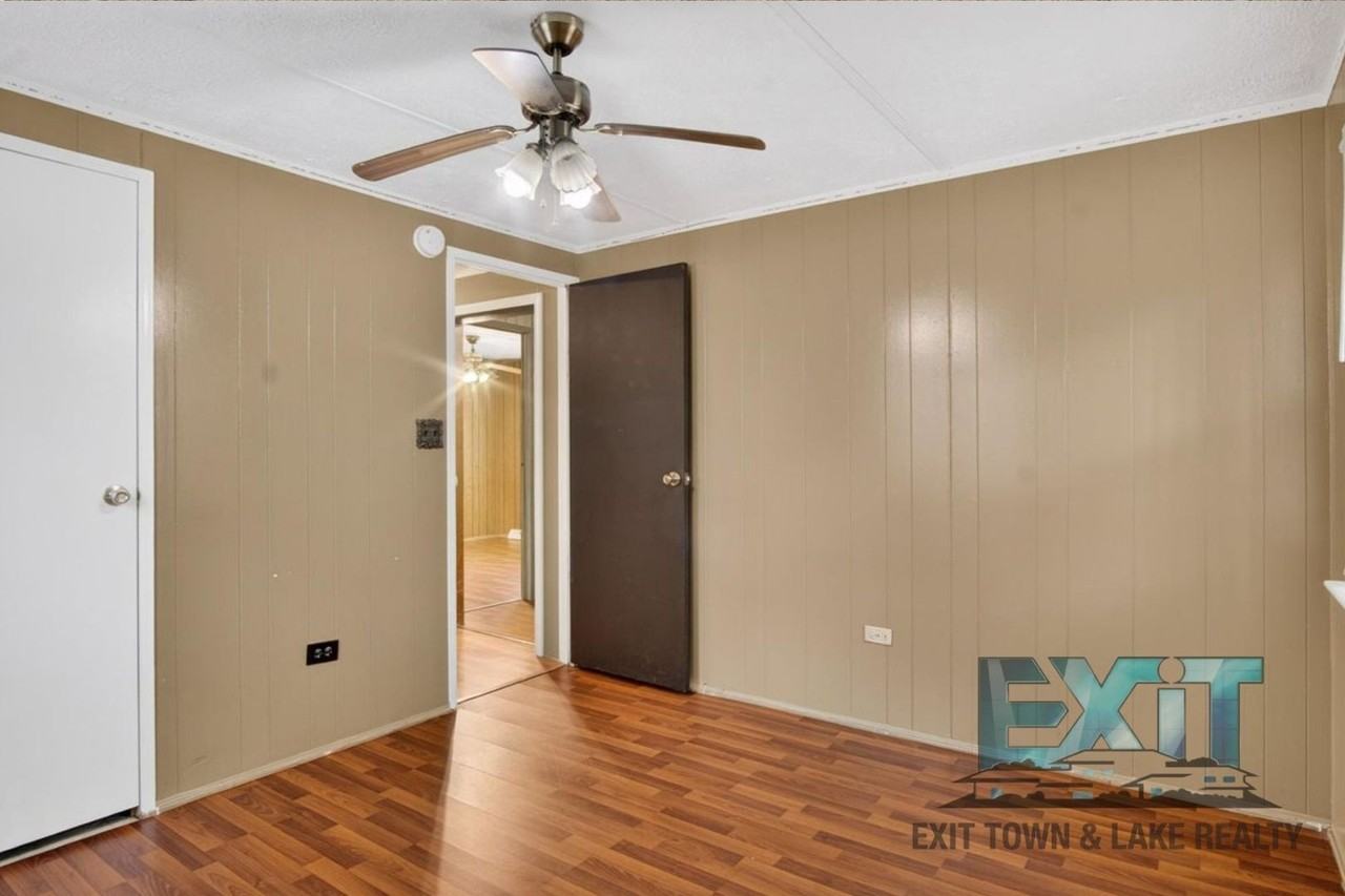 6036 Marengo Rd - Photo 5 of 20