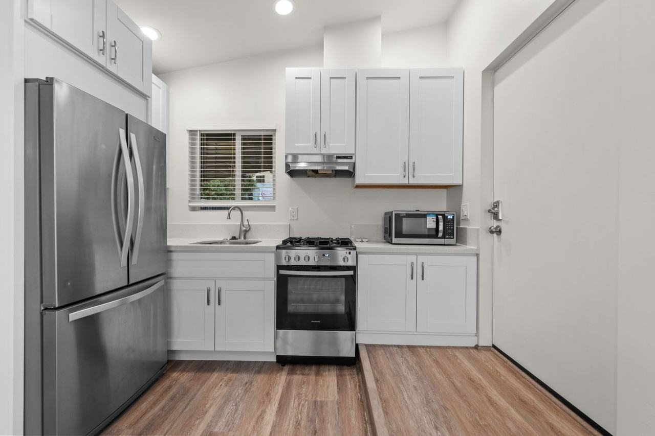 5834 Baja Dr - Photo 3 of 13