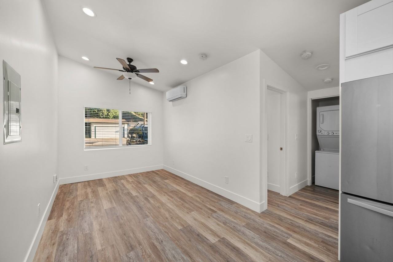 5834 Baja Dr - Photo 6 of 13