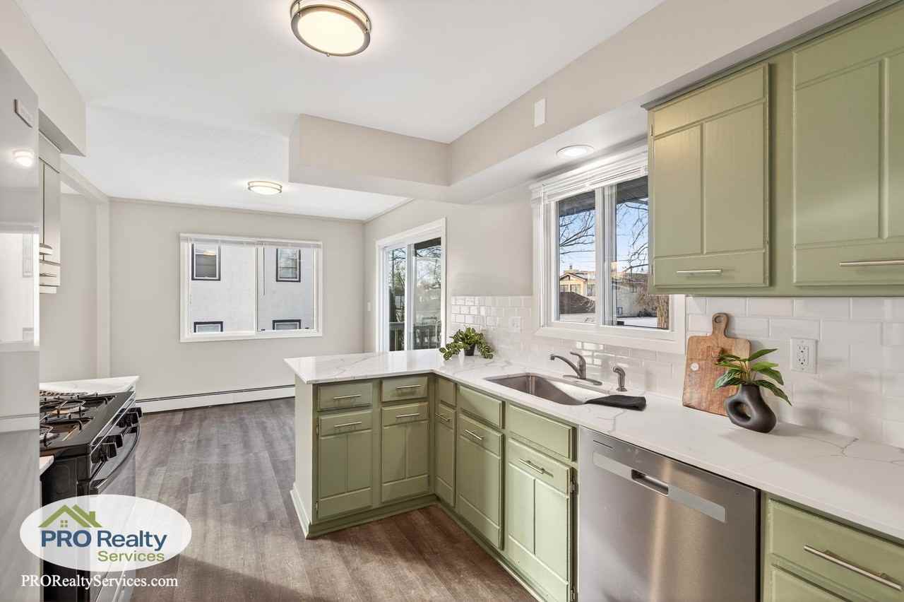 4873 Bryce Ave E - Photo 2 of 34