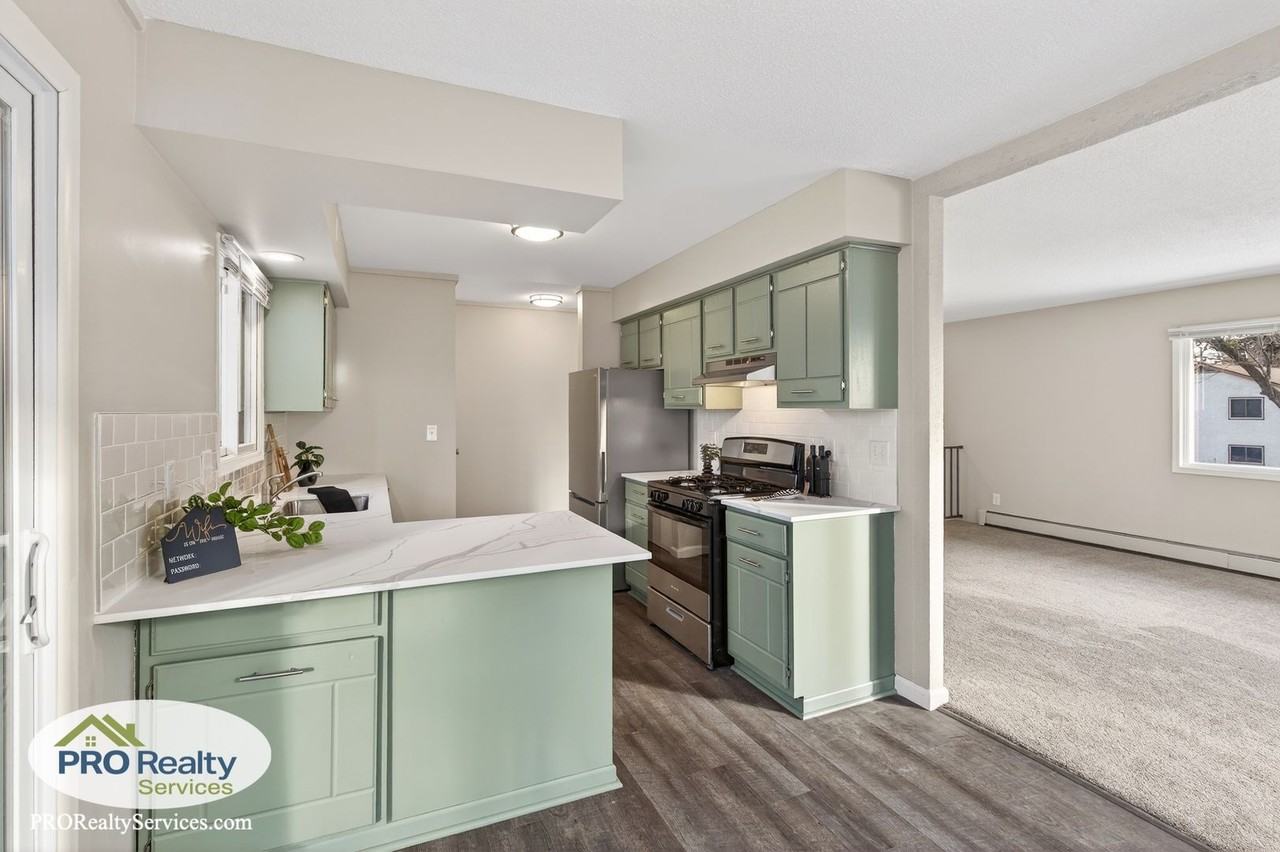 4873 Bryce Ave E - Photo 3 of 34