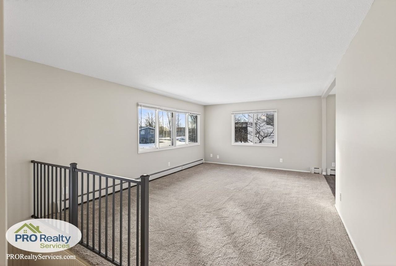 4873 Bryce Ave E - Photo 6 of 34