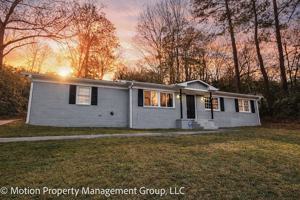 featured image of 2728 Pierce Dr N