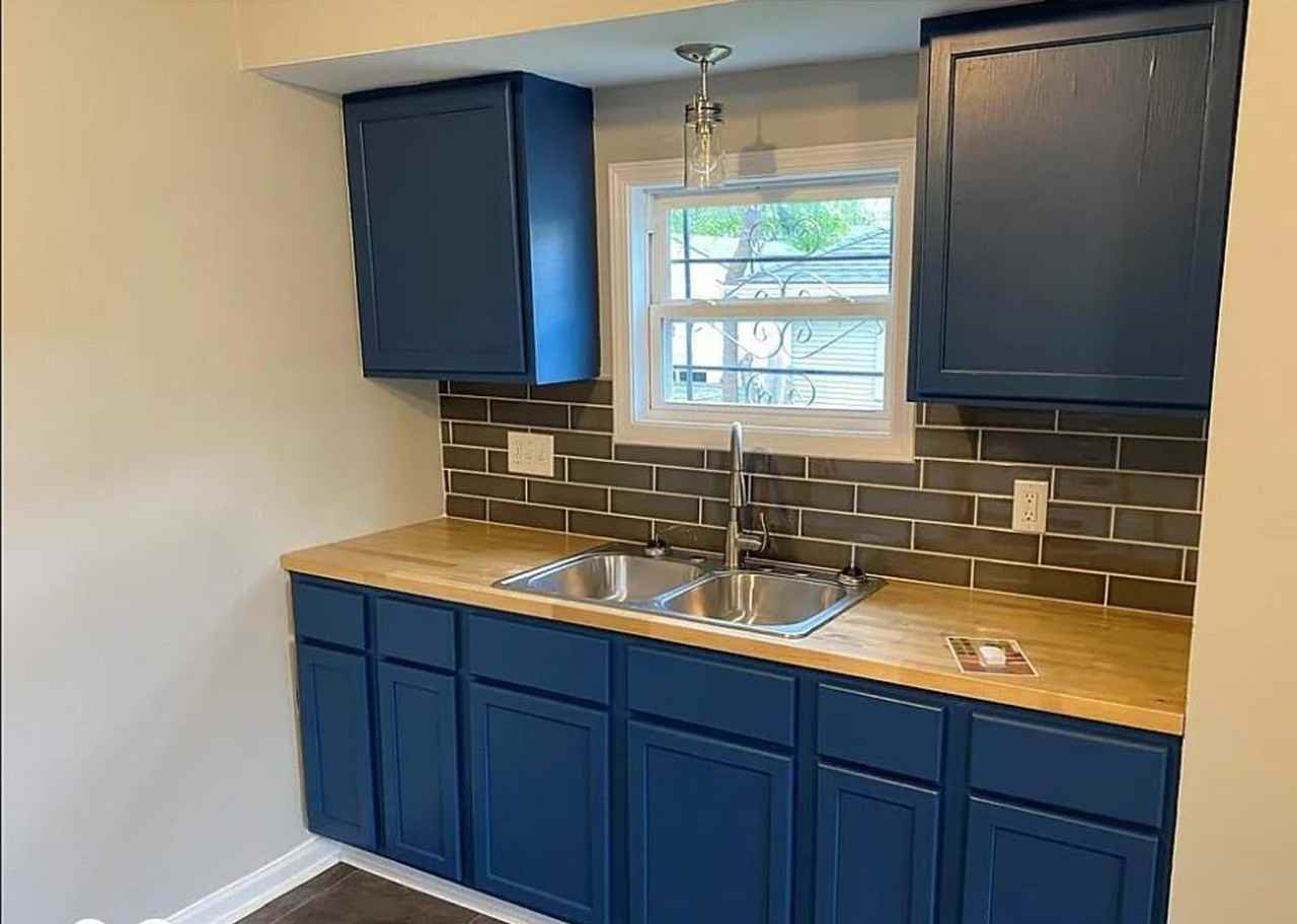 2624 E 17th St - Photo 5 of 9