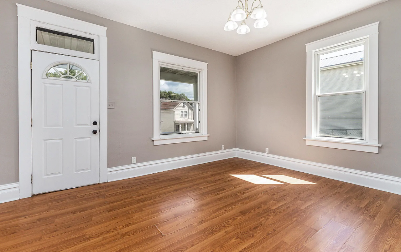 400 Kaufmann Ave - Photo 7 of 9