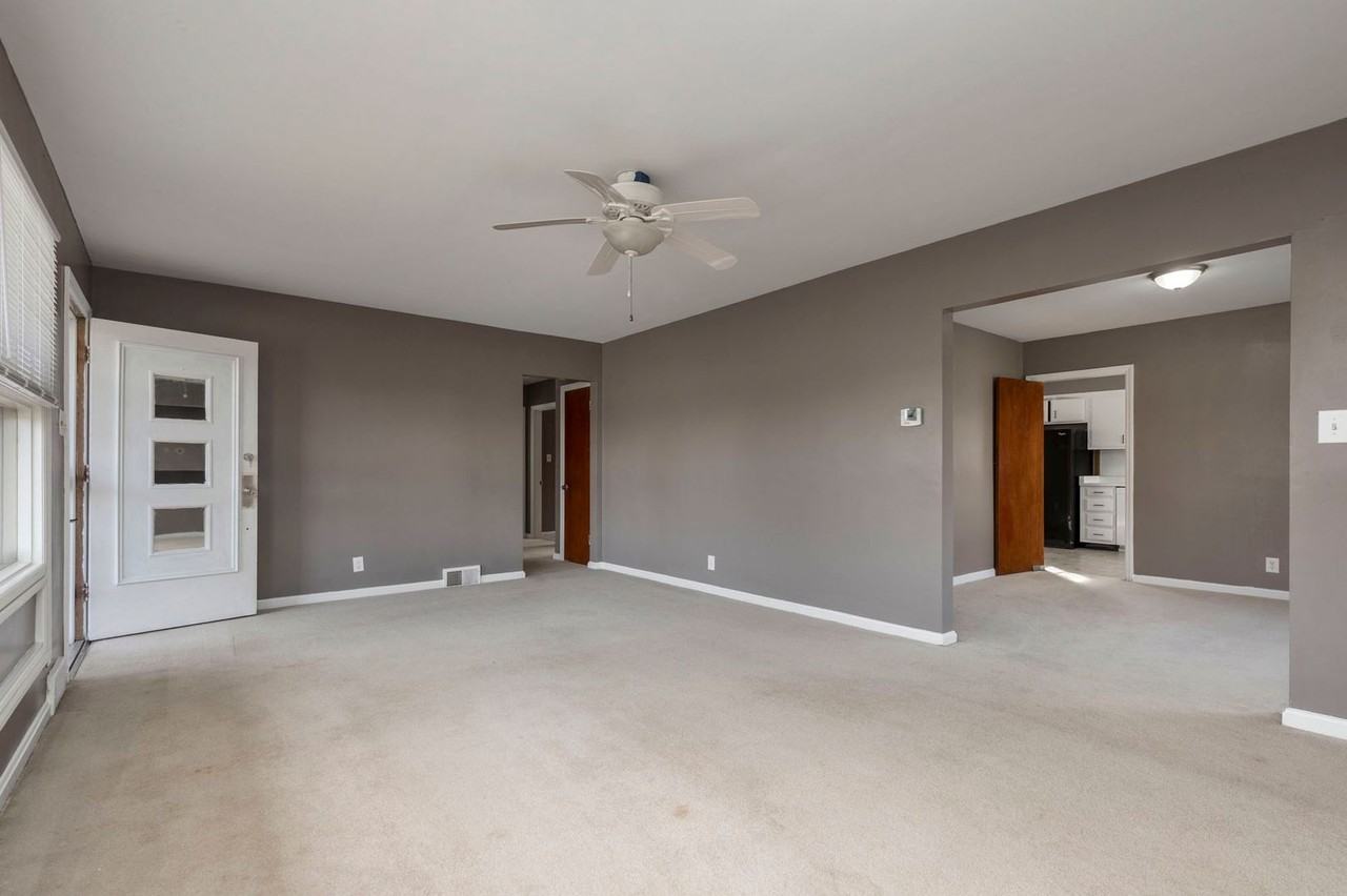 3706 Chevy Chase Rd - Photo 3 of 34