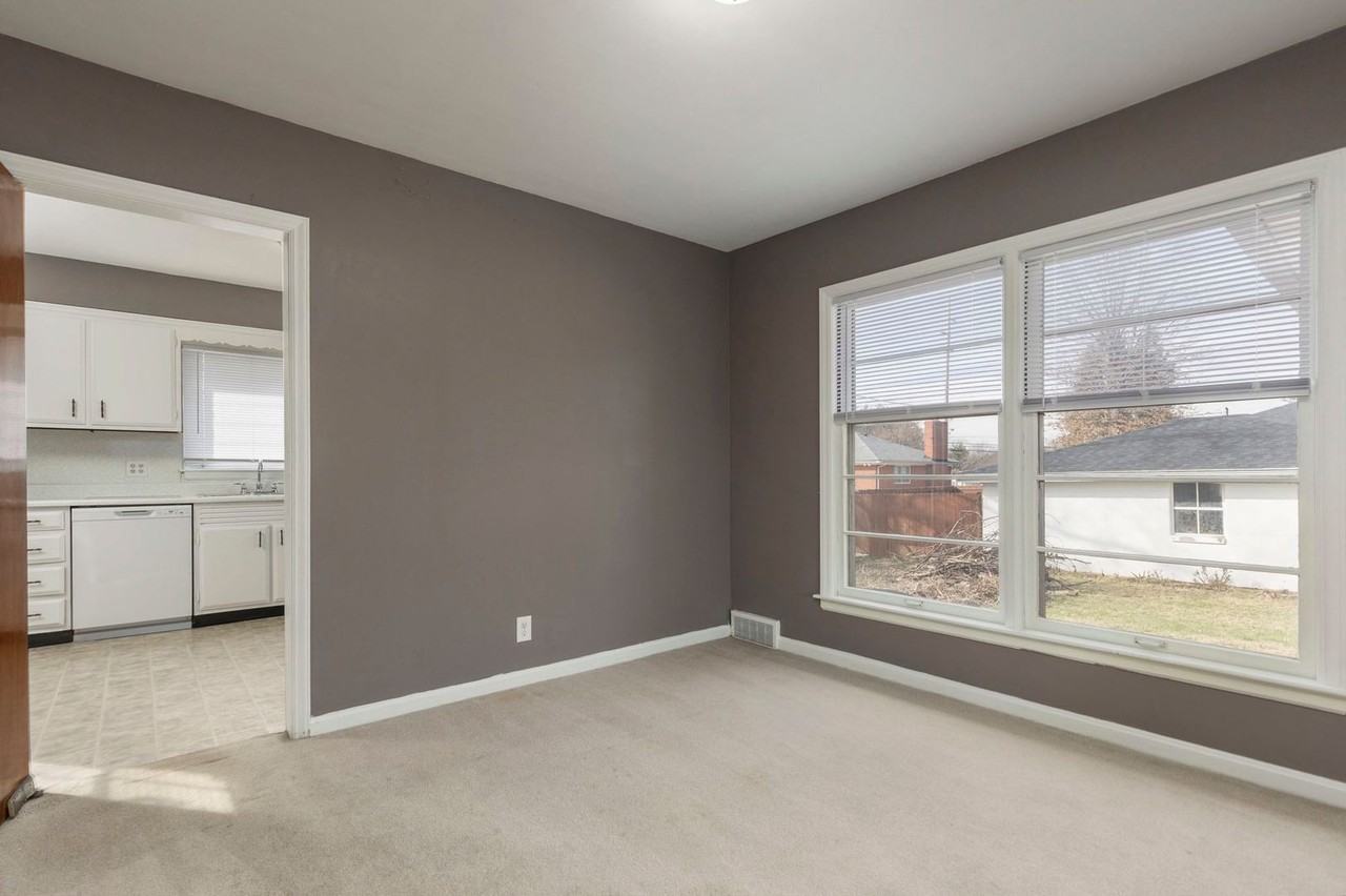 3706 Chevy Chase Rd - Photo 6 of 34