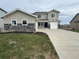 8111 N Sycamore Ave - Photo 1 of 1